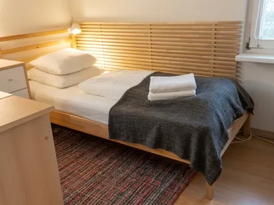 WG-Zimmer 1 - Studentenhaus Altstetten – möbliertes WG-Zimmer, 12 m², Altstetten, Kreis 9, Zürich